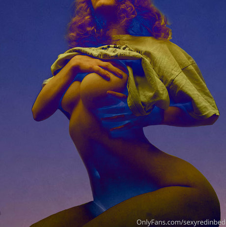 sexyredinbed pornstar naked gallery