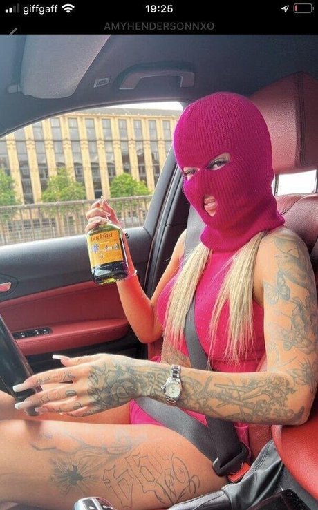 Amy Hendersonnxo pornstar naked pictures