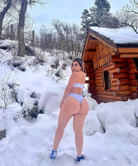 daisy annais beautiful pornstar image