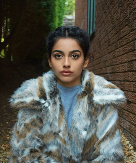 Banita Sandhu Profile pic