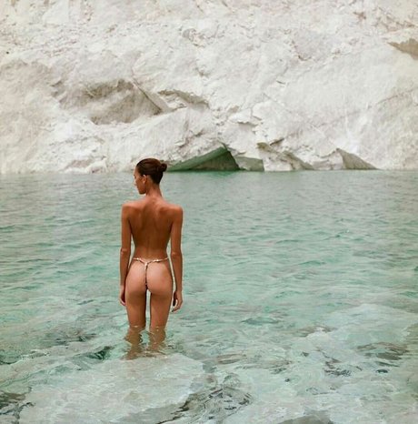 Manahou Mackay beautiful actress pics