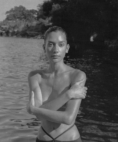 Manahou Mackay erotic star images