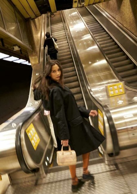 Manahou Mackay model high quality galleries