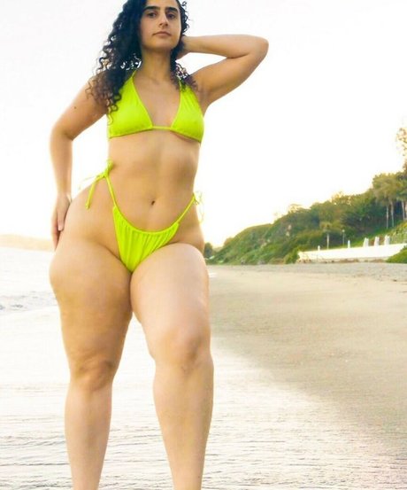 annastayzia model nude picture