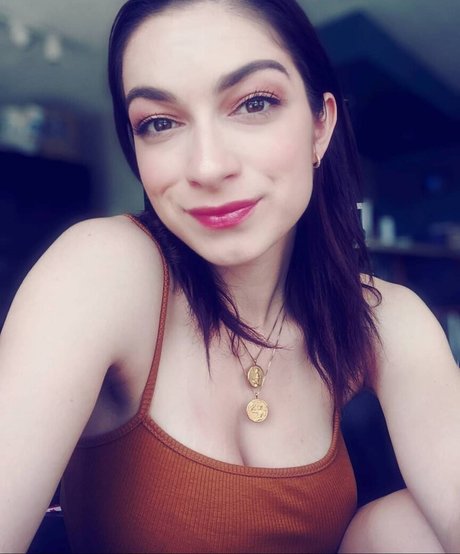 Sydney Meyer pornstar exclusive pics