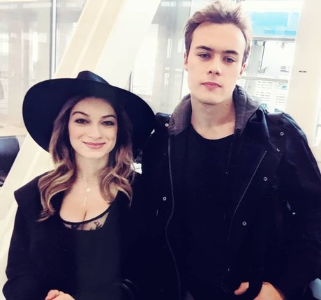 Sydney Meyer art pornstar img