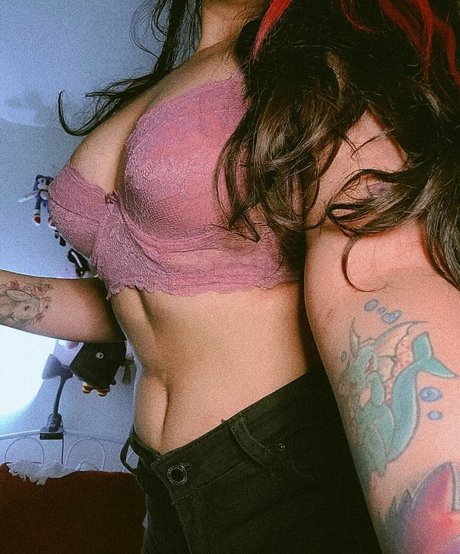 Natasha Hyungwon erotic model pics