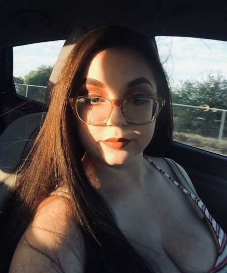 drearoseee hd pornstar image