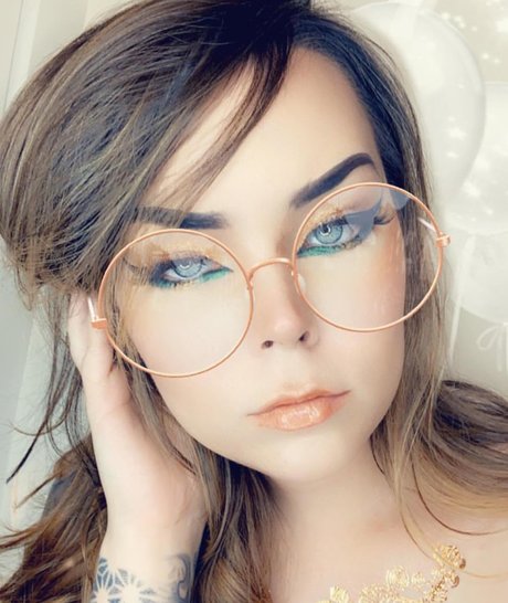 Suzy Berhow nice model img