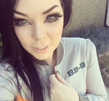 Suzy Berhow pornstar image