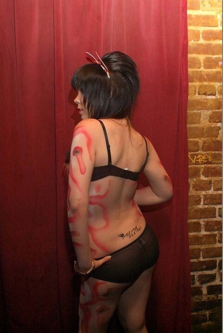 Suzy Berhow sexy model gallery