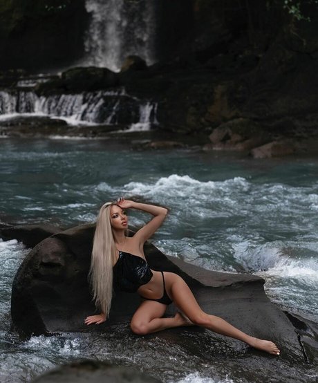 Yana fire sexy model galleries