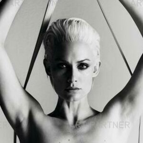 Amber Valletta free actress galleries