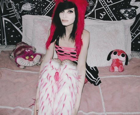 Urfavemo666 nude actress pics