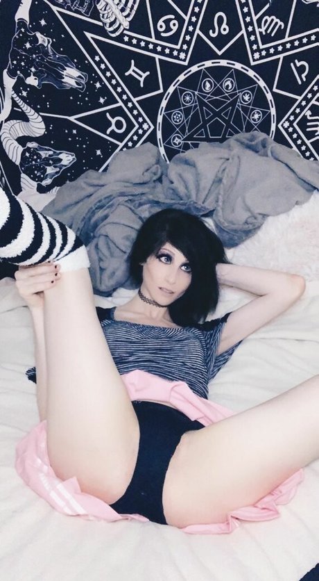 Urfavemo666 model exclusive pic