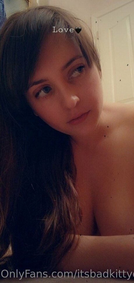 Itsbadkittyof star sexy pic