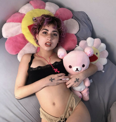 Kehllie pornstar nude photos