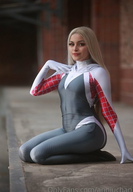 Annjuchan model adult photos