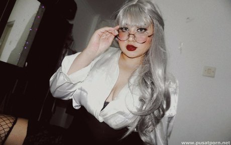 gresaids model top pictures