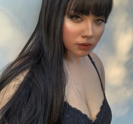 gresaids model sex galleries