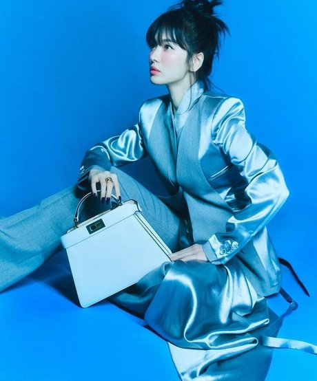 Song Hye kyo sexy pornstar images