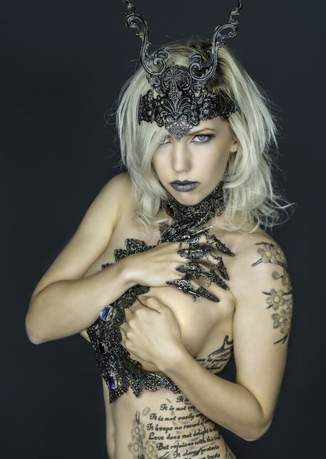 Xobreannexo model sex photos