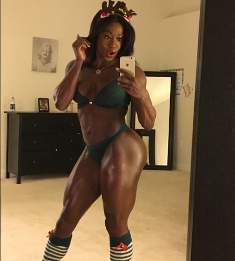 Iamnayfit model porn pictures