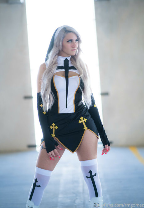 Captainraelynn exclusive actress pics