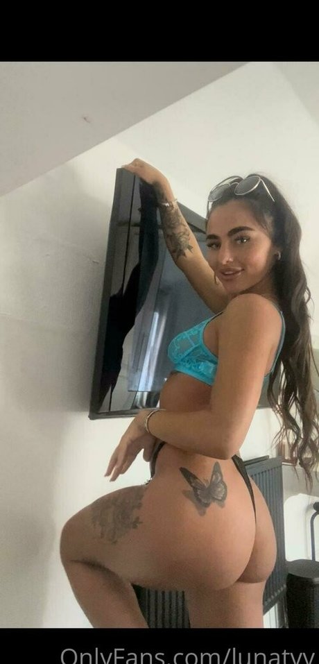 lunapxx sexy actress pic