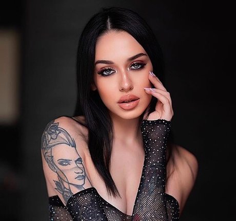 Cecylia erotic pornstar photos