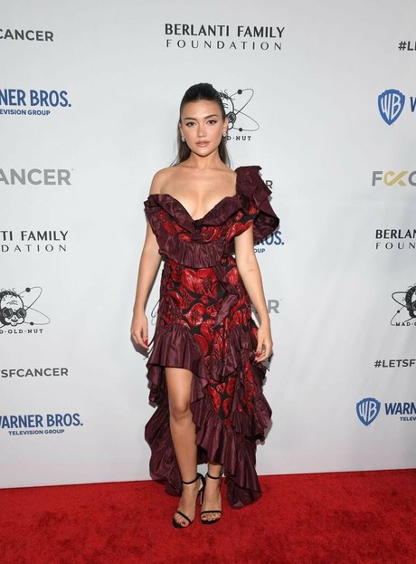 Daniela Nieves star hot galleries