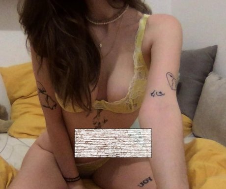 Cap0nce star xxx pics