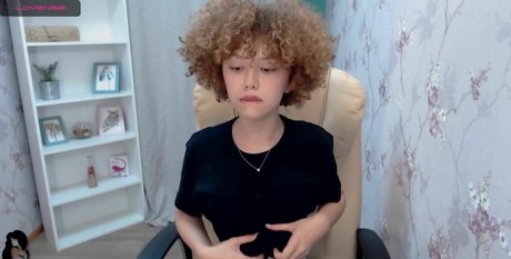 Jia one model naked photos