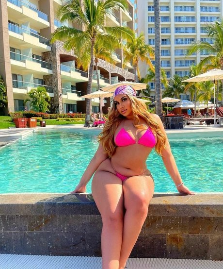 Stacy Londyn pornstar erotic archive