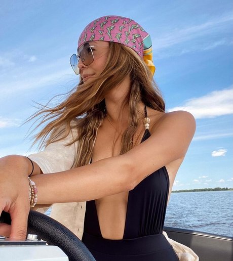 Izabella Krzan pornstar exclusive galleries