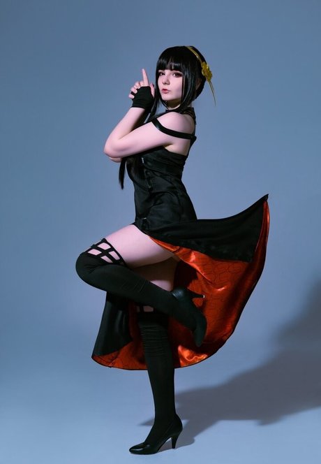 Atamasha hot actress images