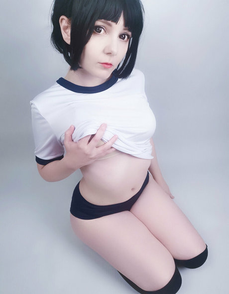 Atamasha model hd image