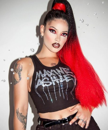 Maxine Ashley best pornstar img