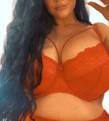 Madeleine York pornstar nudes photos