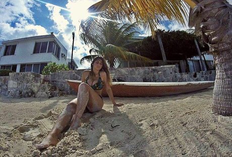 Meredithblake nude actress galleries