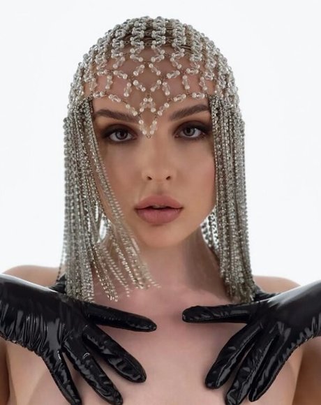 Kitty Cat Helza xxx actress pics