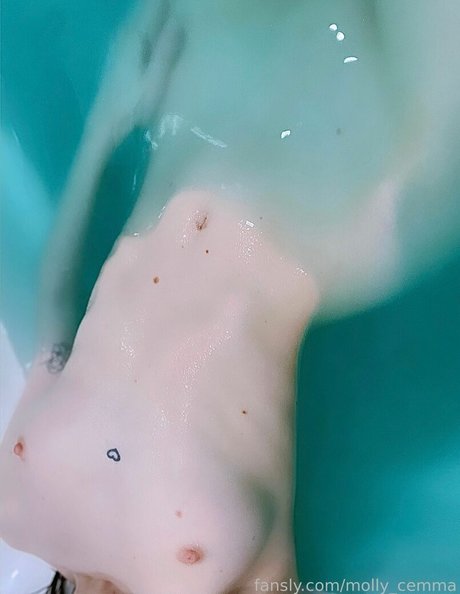 Molly cemma naked model image