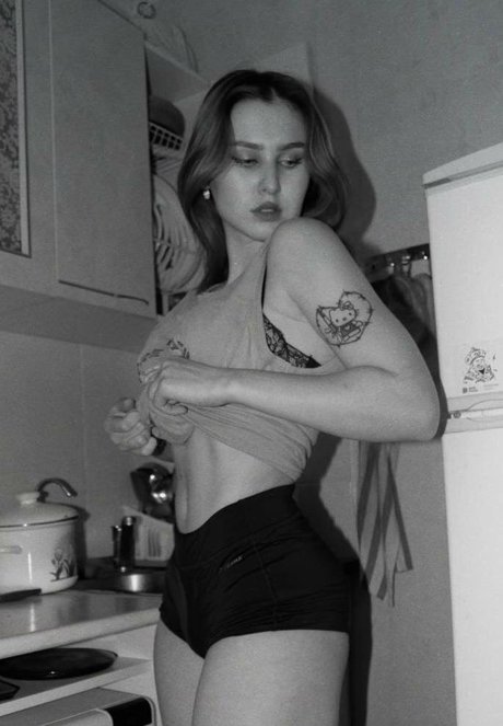 malymvaa nude actress gallery