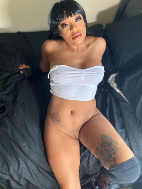 Leairis Cross hot pornstar archive