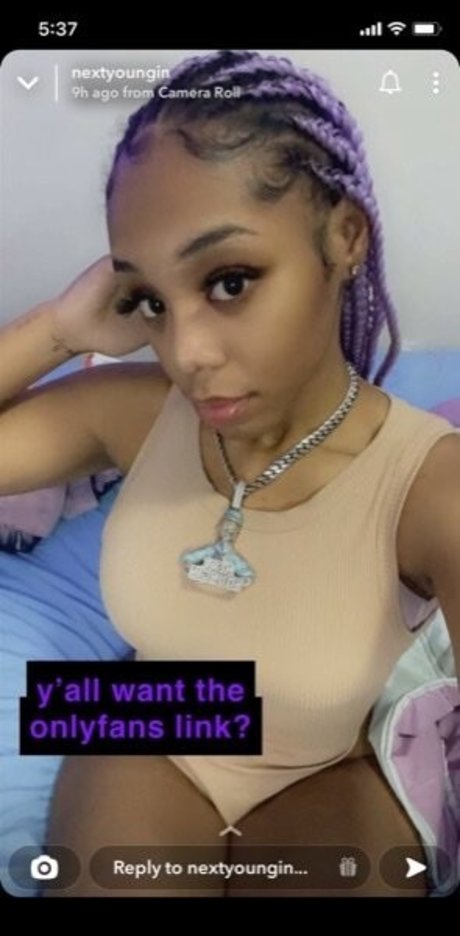 Baddie Kaine hd pornstar pic