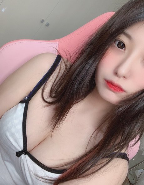 azuan2001 model beautiful photo