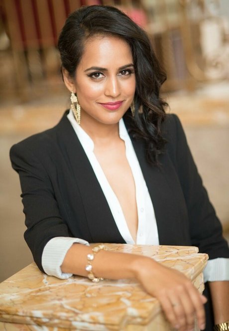 Agam Darshi nudes model pics