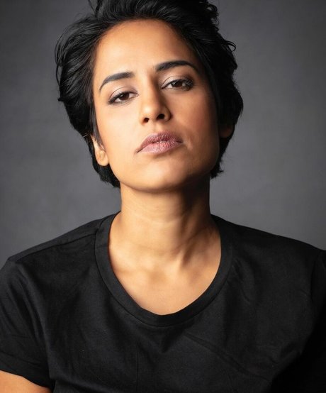 Agam Darshi nude model image