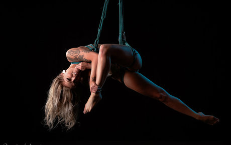 OppositeAmnesia pornstar erotic img