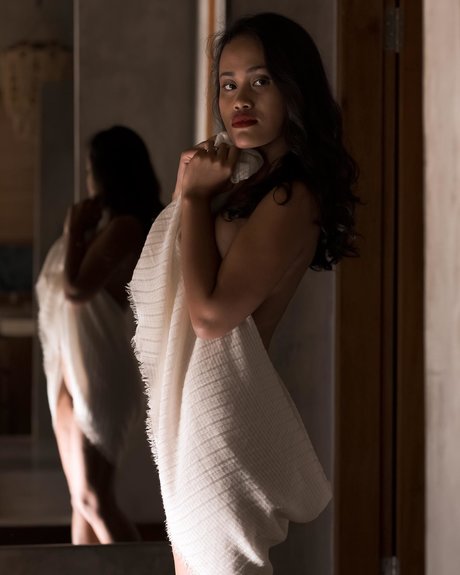 Kiana pix beautiful model photo